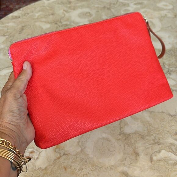 NWOT Love & Lore Zippered Pouch Wristlet Bag Multi Colour Vegan Leather - Picture 4 of 9